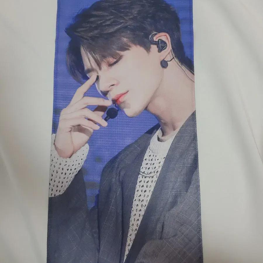 

Слоган NCT Jeno