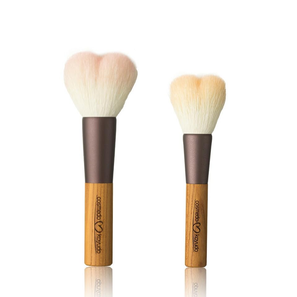 

x Набор кистей для макияжа Kumanofude из 2 кистей для лица Cheek Natural Taste Series [Cosmedo Koyudo] (Кисть в форме сердца + Кисть в форме сердца) NG-H020F