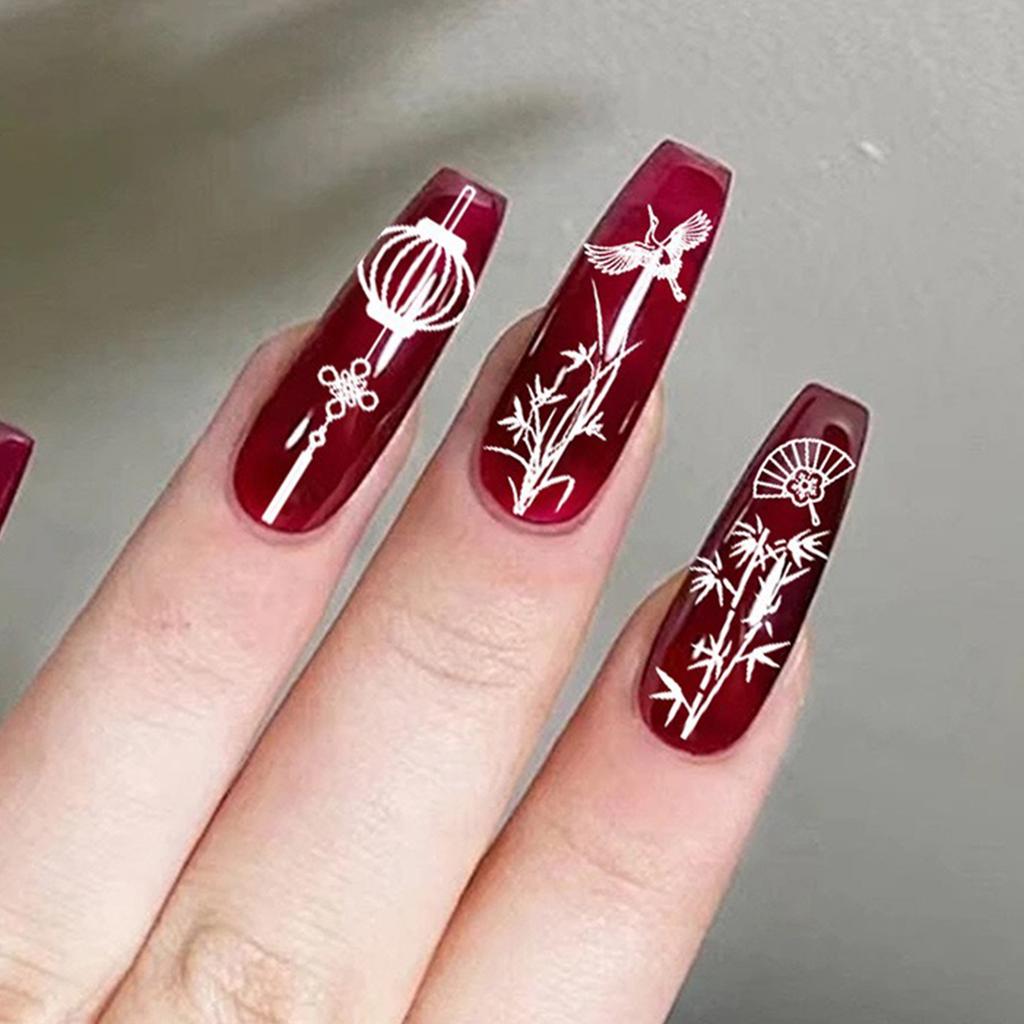 Praktická nerezová destička na razítkování nehtů s jedinečnými tradičními vzory pro módní nail art