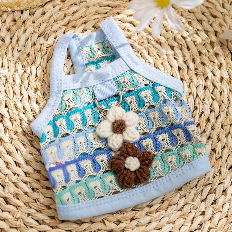 Frühling und Sommer neue Hundekleidung dreidimensionale Puppe gestreifte dünne Weste Katze Haustierkleidung