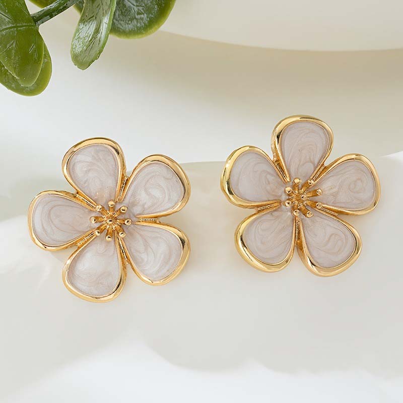 Vintage Colorful Drip Glaze Enamel Flower Stud Earrings for Women Elegant Sweet Petal Earrings Engagement Jewelry Gift