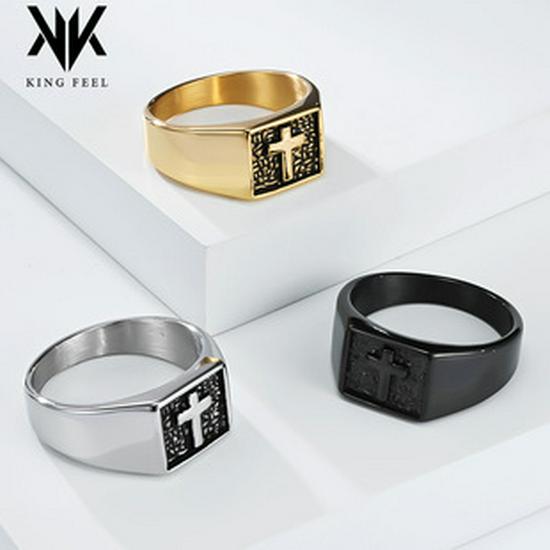 High-End European American Emerald Zircon Rotating Ring for Women - Stylish, Elegant, Stress-Relief Stainless Steel Jewelry