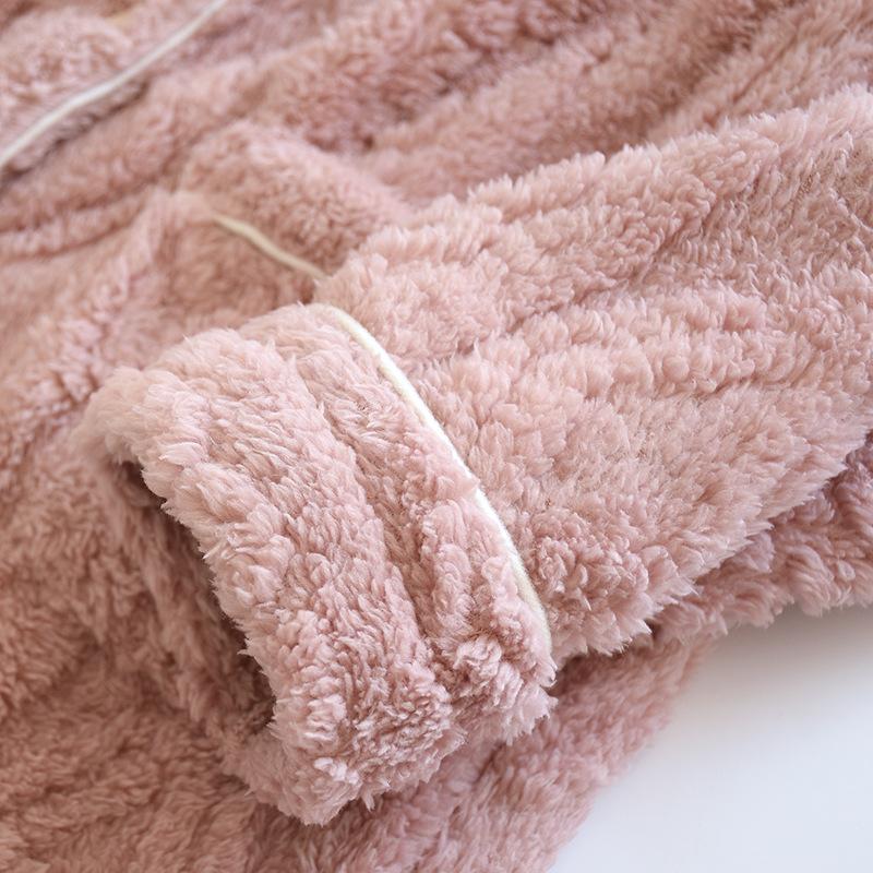 Pijamas de Casal Novos de Outono e Inverno Conjunto de Serviço de Casa de Duas Peças Flanela Espessada Tamanho Grande Manga Comprida Calças Masculino e Feminino