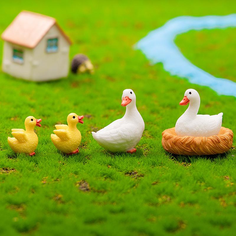 5Pcs Mini Duck Duckling Model Moss Micro-Landscape Creative Adorable Figurine Decorative Miniature Office Desk Ornament