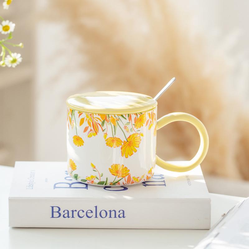 

Кружка с крышкой Чашка для женского офиса Чашка для воды Кружка для пары Керамическая кружка Креативный дизайн Кофейная чашка для домашнего использования 301-400ml