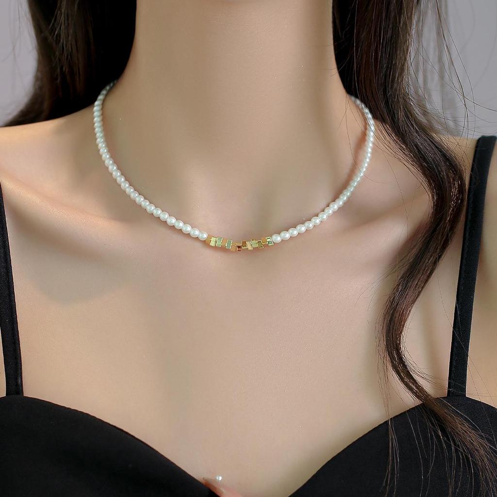 Luxurious Minimalist Pearl & Metal Choker Necklace for Women - Summer 2025 Trend