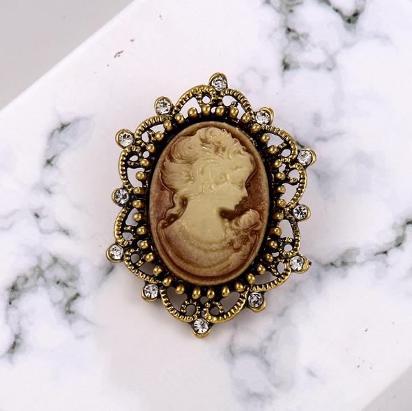 Vintage Victorian Cameo Elegant Queen Head Portrait Brooch For Women Antique Wedding Bridal Bouquet Clothing Jewelry Gifts