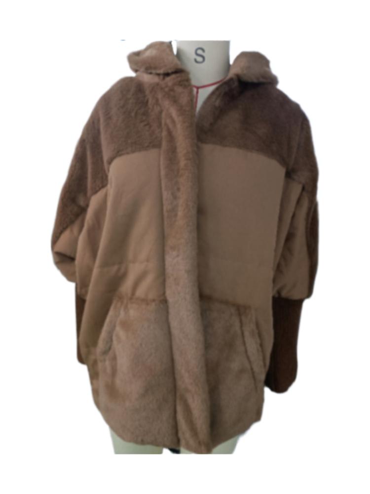 Women's Light Gray Quilted Hooded Winter Coat with Faux Fur Trim and Ribbed Sleeve Detail