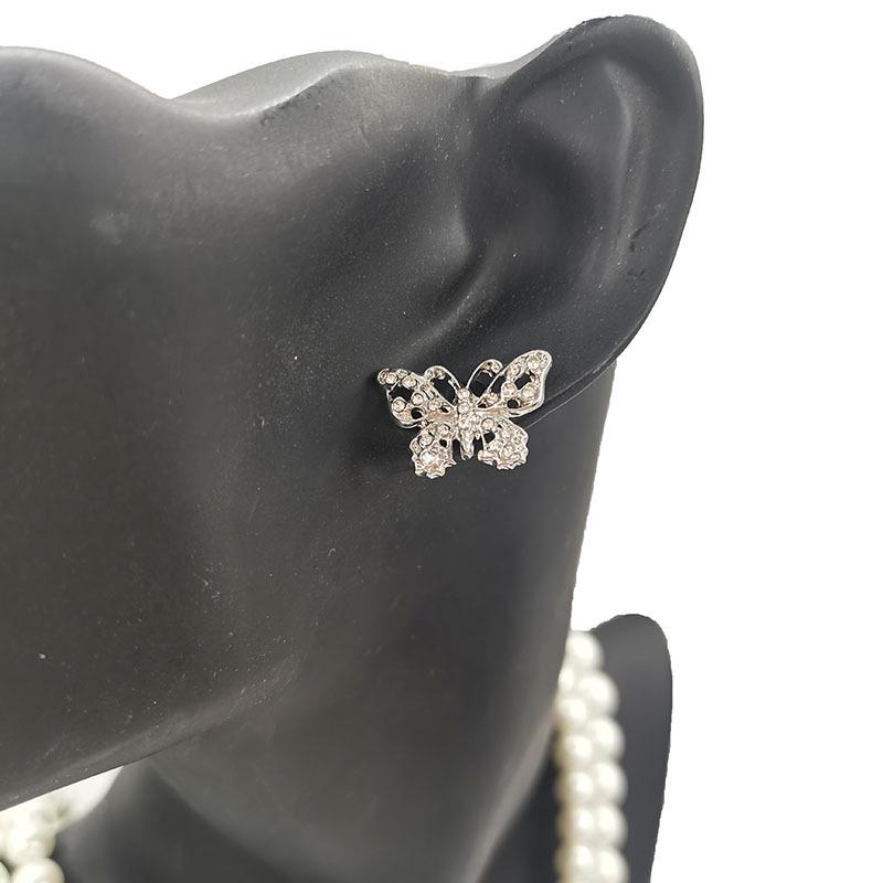 European and American Butterfly Pearl Necklace and Earring Set - Women's Fashionable and Versatile Jewelry