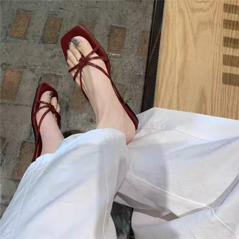 Fashion Shoes Female 2025 Hot Sale Pinch Toe Women's Slippers Fashion Outdoor Best Seller Narrow Band Summer Elegant Solid Heels Women