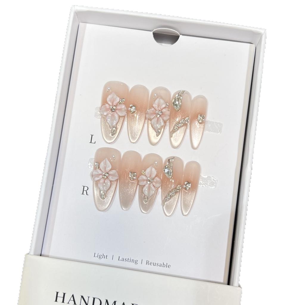 Pure Hand-woven Armor High-end Three-dimensional Carved Cat-eye Manicure Zircon Snake Spirit