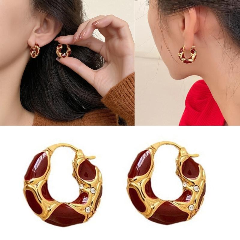 Leopard Print Hoop Earrings With Enamel Finish Fashionable Design For Women Lightweight And Allergy Resistant