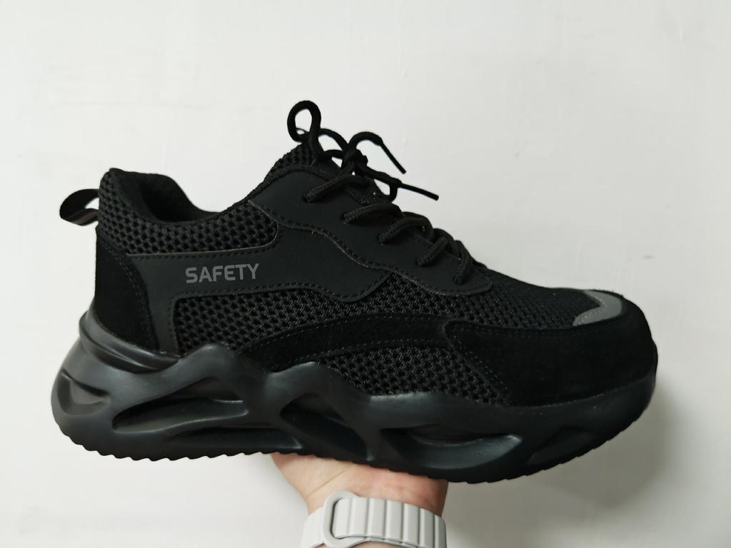 Spring Insulation 10KV Electrician Shoes: Anti-Smash, Anti-Puncture, Lightweight, Breathable, Plastic Toe Cap, Insulated for Men & Women