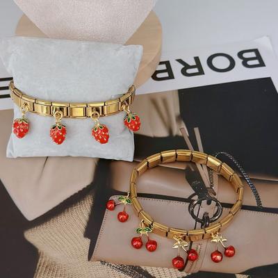 Fashion Small Strawberry Stainless Steel Bracelet Niche Small Strawberry Bracelet Women