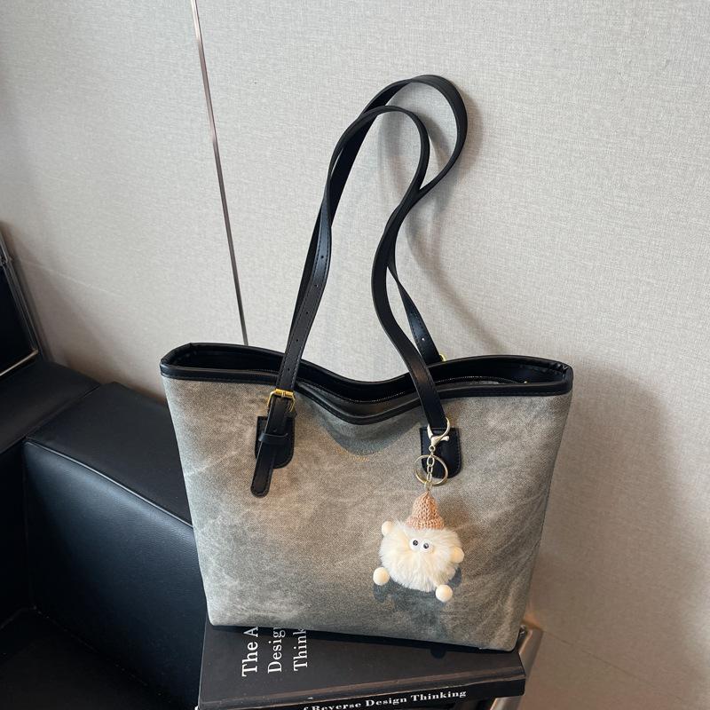 Popular Contrasting Color Tote Bag Large-capacity Women's 2025 New Commuting Shoulder Bag High-end Underarm Bag