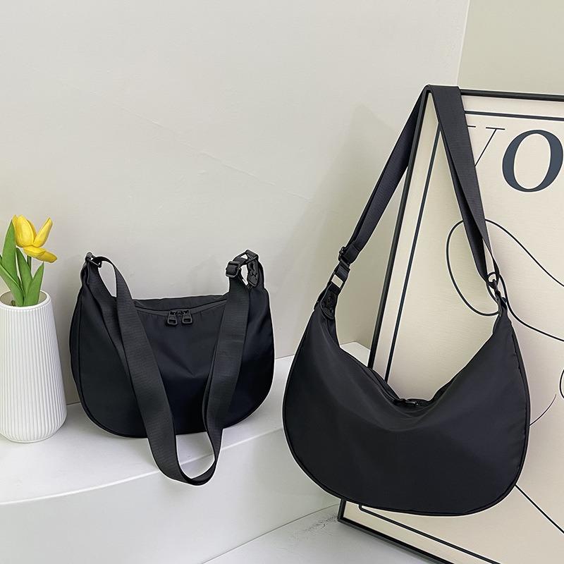 Hochwertige einfarbige vielseitige schräge Span-Tasche Damen große Kapazität Pendler-Umhängetasche einfache Damentasche Freizeit-Sport-Paar-Tasche