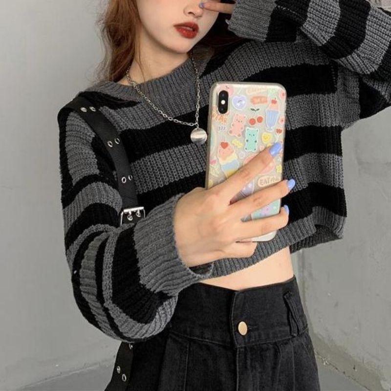 Autumn and Winter Women's Retro Style Outerwear Short Knit Sweater Top High Waisted Contrasting Striped Sweater Top