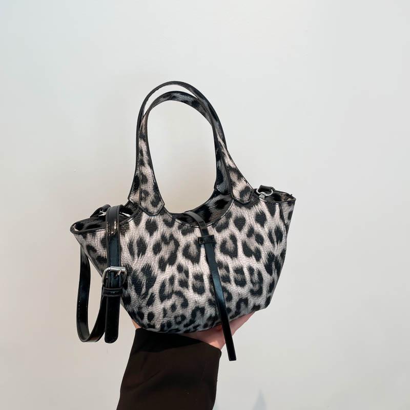 

Premium bag women s new fashion leopard print handbag retro fashion dumpling bag temperament messenger bag 14*14.5*14cm чорний