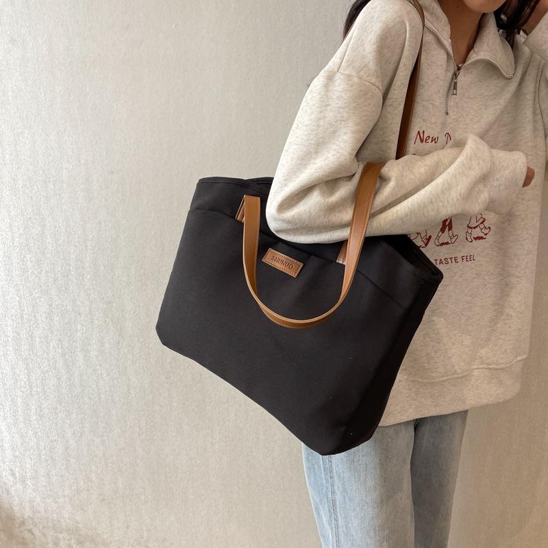 Dámská minimalistická velká taška - Vícekomorová kabelka přes rameno do ruky, Nové letní plátno na dojíždění