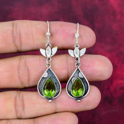Peridot Ohrringe Edelstein Schmuck, 925 Sterling Silber Ohrringe, handgefertigter Schmuck Geburtsstein Ohrringe, Geschenk für Ihn