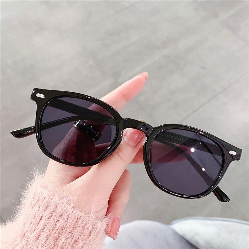 Small Retro Sunglasses Korean Style UV400 Oval Square Cat Eye Sun Glasses Street Decorative Sun Shades Eyewears