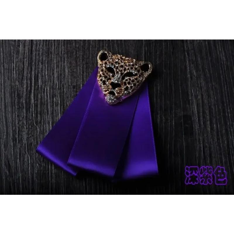 

Мужской галстук-бабочка Голова леопарда Стразы Ленточный галстук-бабочка Женские рубашки Воротник Цветы Мода Корейский Британский Платье Костюмы Аксессуары