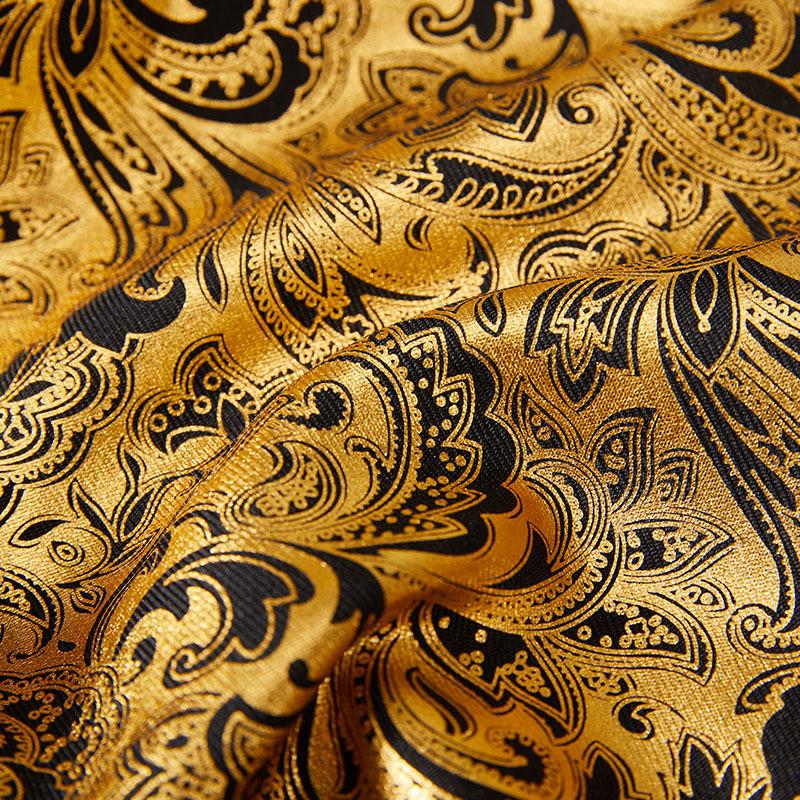 Pánský luxusní dvoudílný oblek s ražbou ve zlaté barvě, sako a vesta