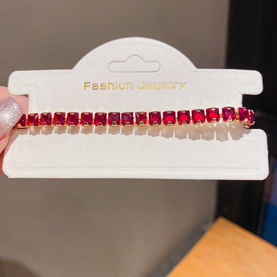 Light Luxury Female Geometric Oval Bracelet With Gold Plated Zirconia Design