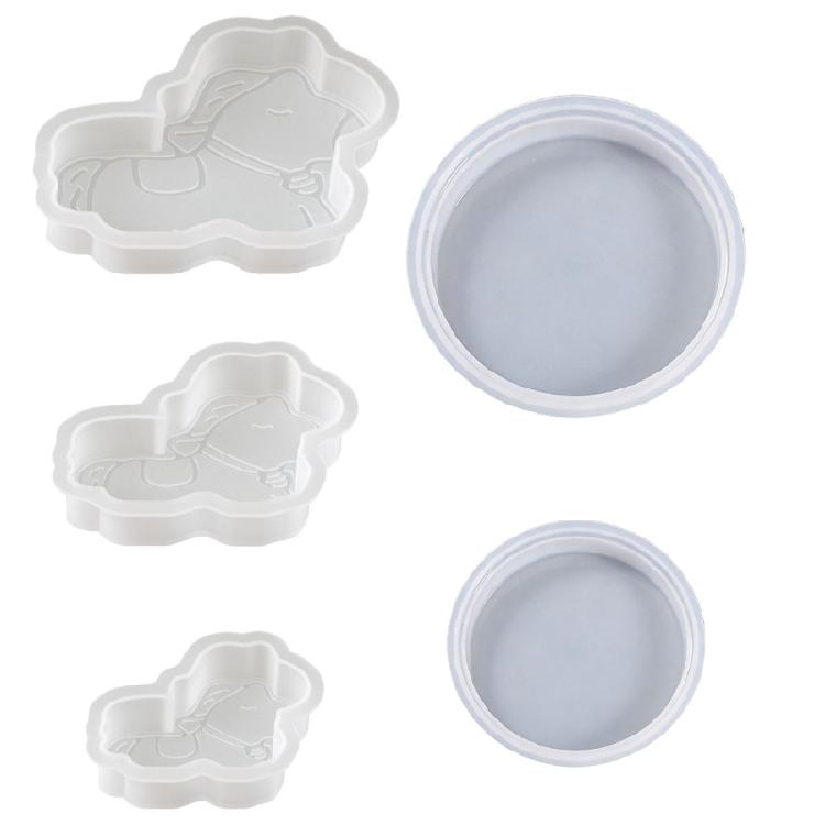 Silicone Horse Shaped Ornament Mold Desktop Decoration with Round Base Mould For Creative Handmade Enthusiasts