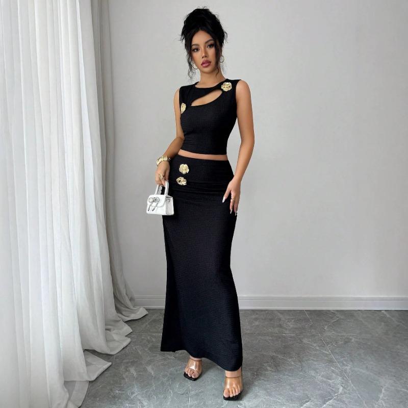 Women Solid Metal Hollow Textured Sleeveless Top Hip Wrap Long Skirt Two Piece Set