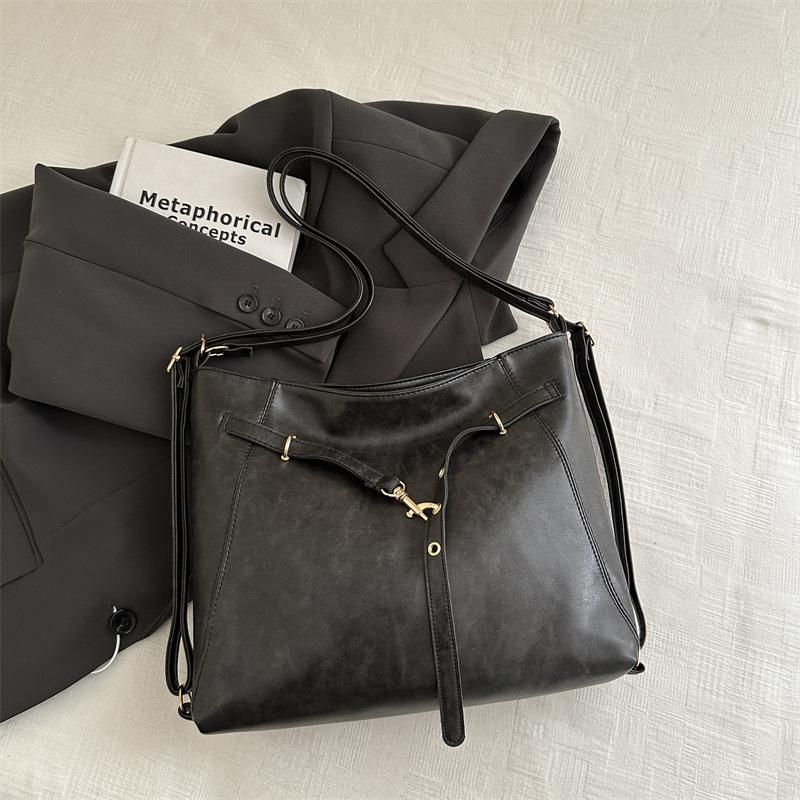 

Многофункциональная сумка-мессенджер женская осень 2025 ретро рюкзак сумка через плечо большая вместимость сумка через плечо