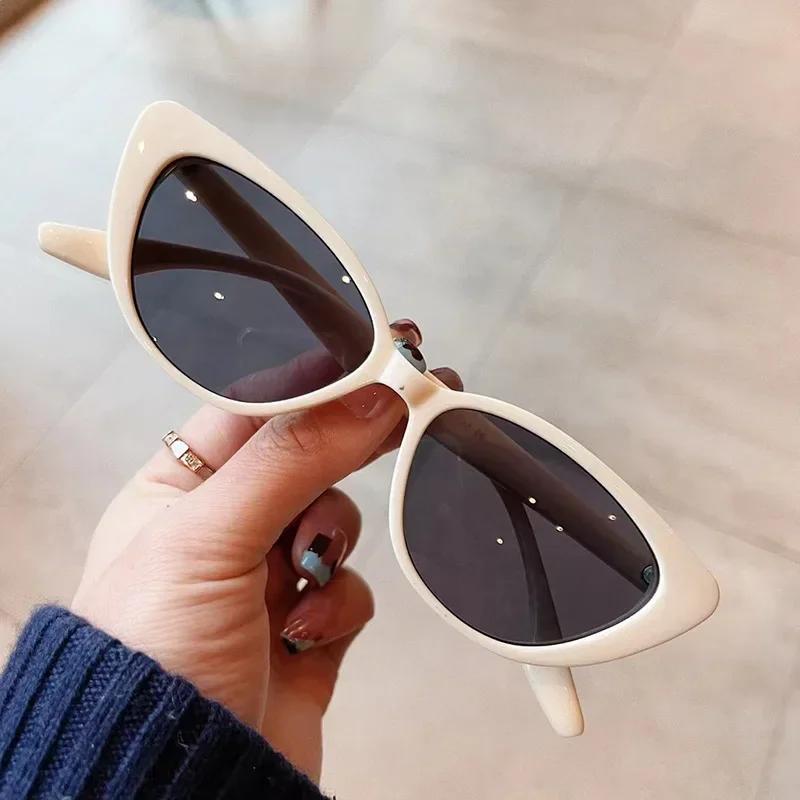 Vintage Small Frame Cat Eye Sunglasses Women for Men Popular Sun Glasses Punk Luxury Brand Designer Retro Sexy Pink Shades UV400