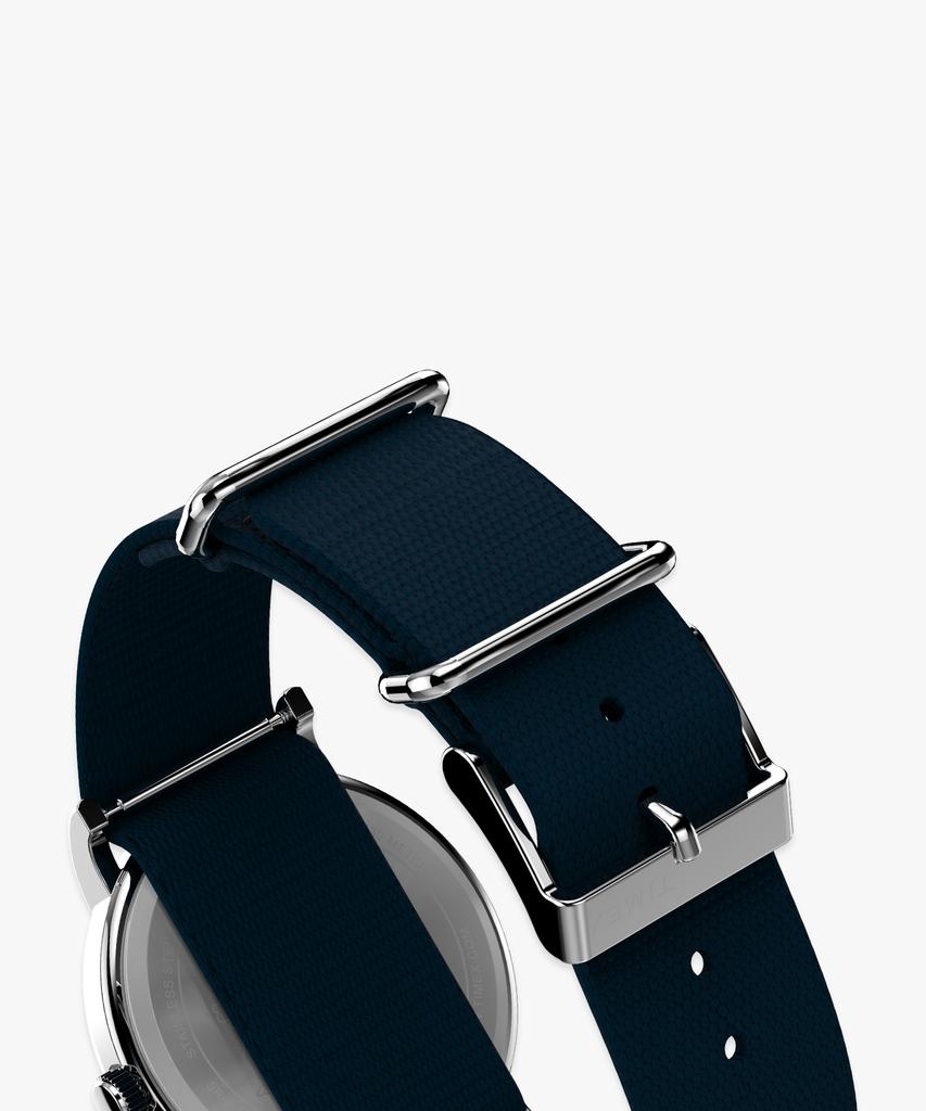 Taimaegseu X Peanuts Weekender Snoopy Baseball Nato Strap Fashion Watch 38Mm