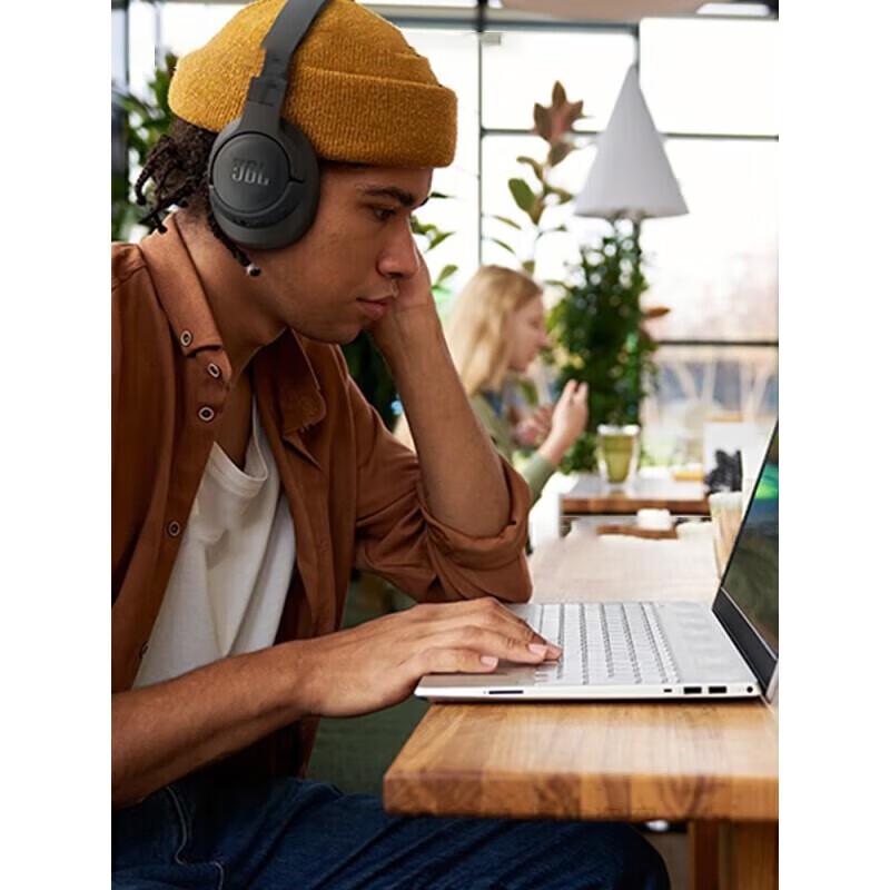 JBL TUNE 770NC Wireless Over-Ear Noise-Cancelling Headphones