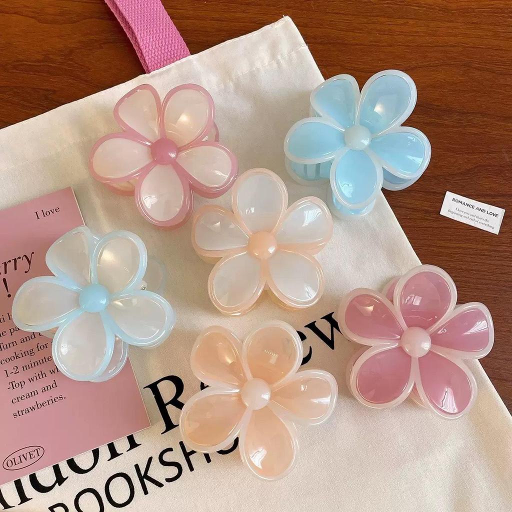 Korean Style Plumeria Hair Clip - Elegant Updo Claw Clip for Women, Perfect for Vacation & Gentle Style