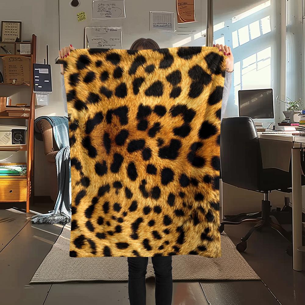 1Pc Leopard Pattern Print Flannel Blanket, High Quality Comfortable for All Seasons, Home Decor, Warmth and Comfort, Perfect for Christmas Gifts