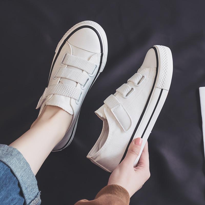 Low-top Canvas Shoes Women's Velcro Spring New Buckle Little White Shoes Student Cloth Shoes Women's Lazy Shoes