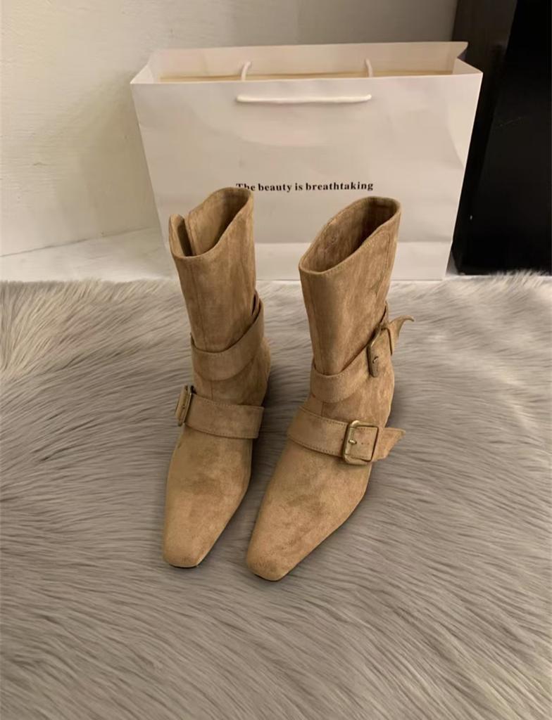 2025 Korean version of the new niche design retro French short boots small square head western boots suede medium boots women's boots