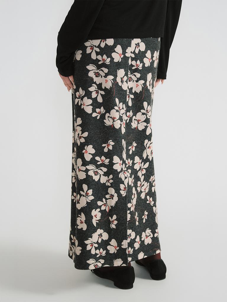 Average Attitude Floral Long Skirt _Ink Black