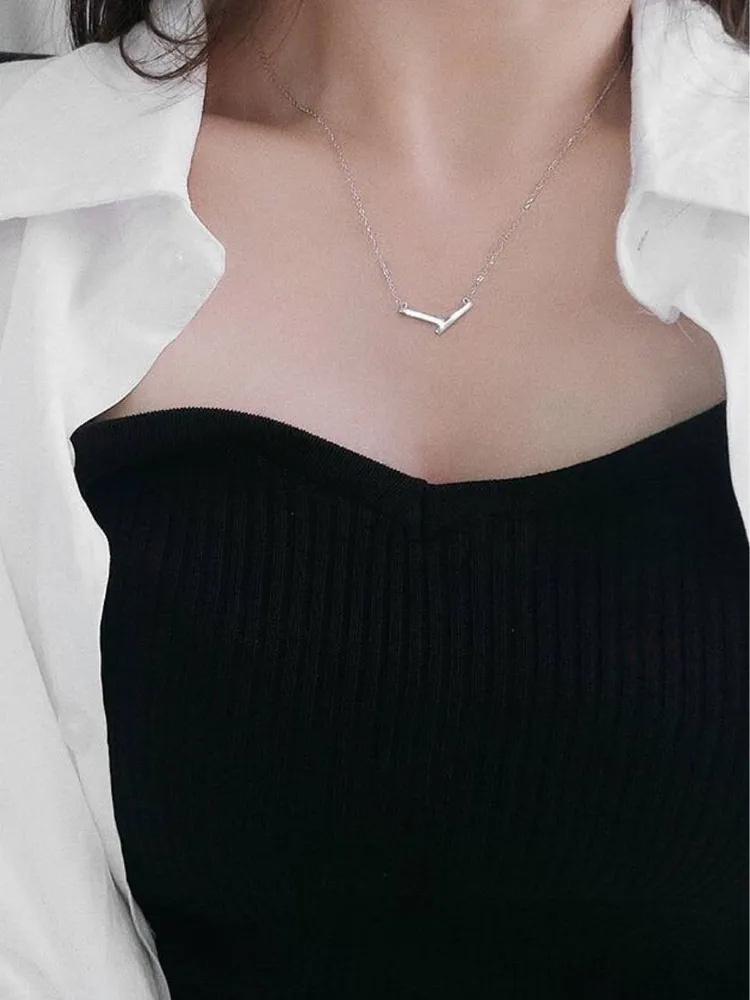 Minimalist Geometric Bar Pendant Necklace Simple V Shape Chain Jewelry Stainless Steel Material for Everyday Wear
