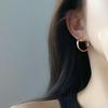 Kolczyki w kształcie kółek w stylu retro europejskim i amerykańskim: Eleganckie, proste, luksusowe kolczyki typu hoop dla kobiet
