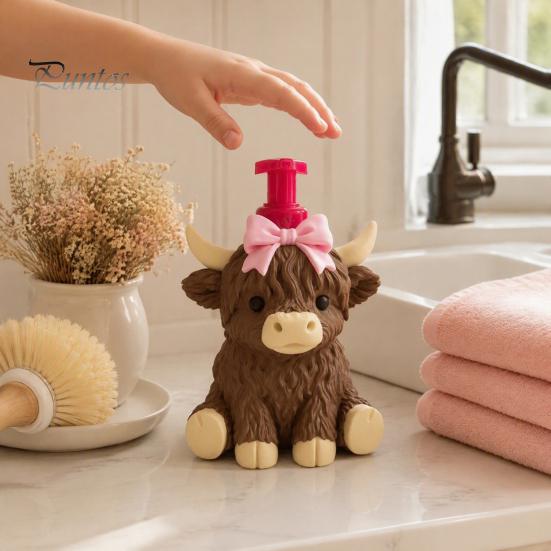 Durable Soap Dispenser Highland Cow Dispenser, Pink Bow Cattle Refillable Hand Empty Bottle, Plastic Pump Bottle for Bathroom, Housewarming
