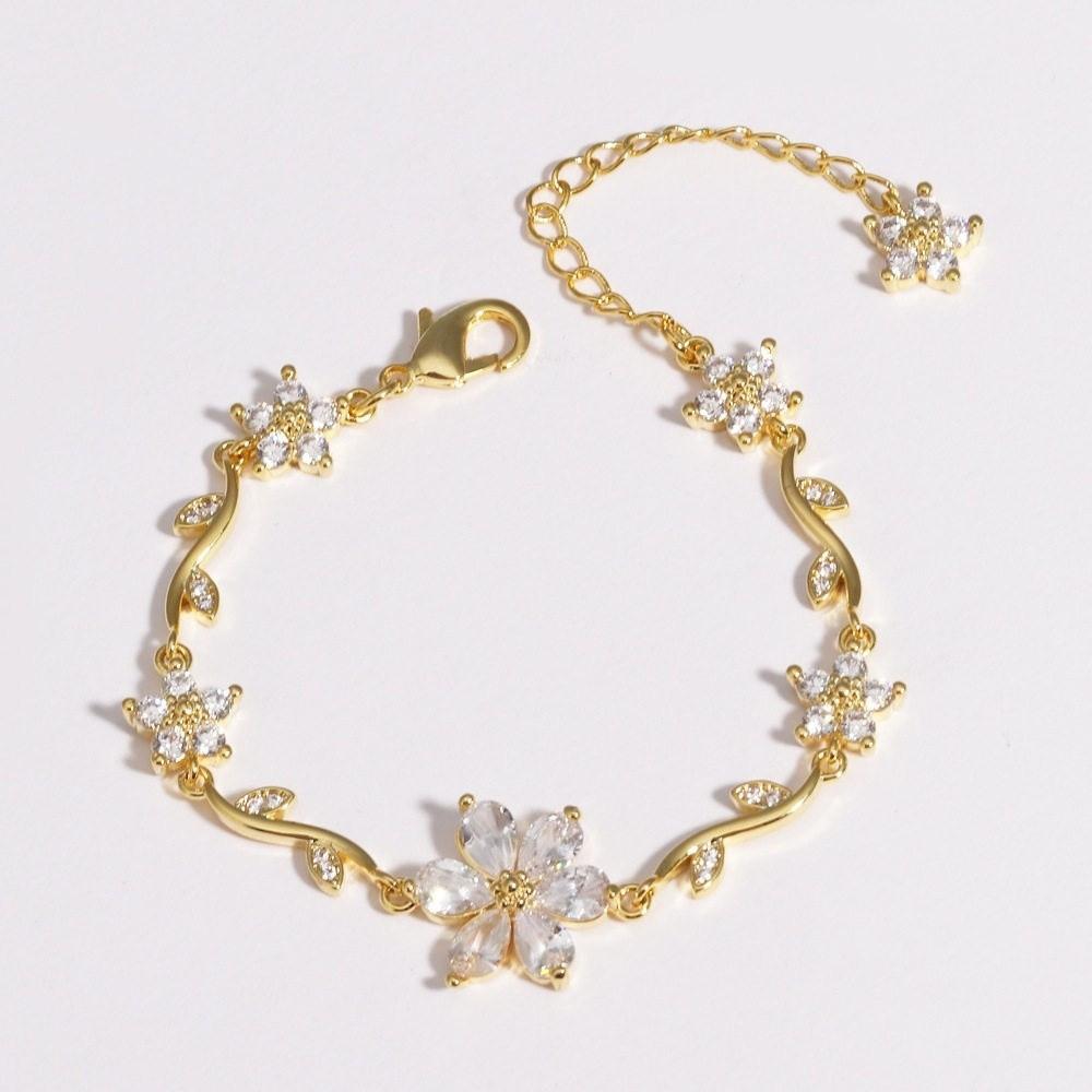 Y2K Chain Bracelet Crystal Women's Bracelet Sweet Flowers Bracelet