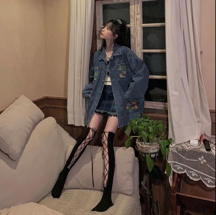 Retro Loose Embroidered Denim Jacket 