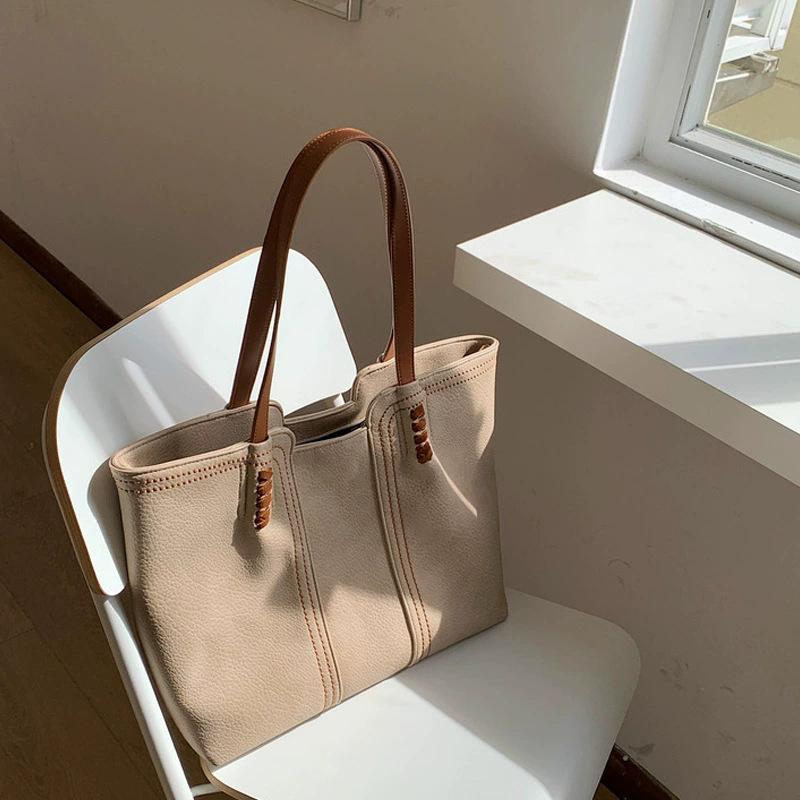 Korean Style New Fashion Stylish and Personalized Tote Bag Retro Shoulder Handbag Commuter Large Capacity Bag for Women