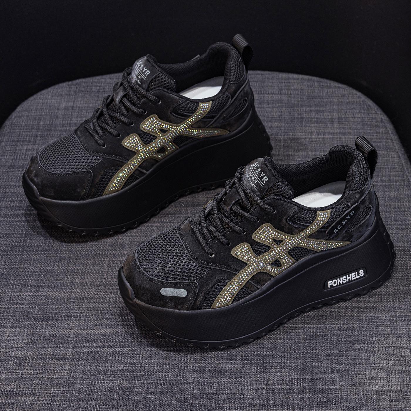 

Маленькие ретро кроссовки на толстой подошве в стиле Форреста Гампа, женские, осень 2025, новые популярные папины кроссовки, увеличивающие рост, повседневная модная женская обувь 40