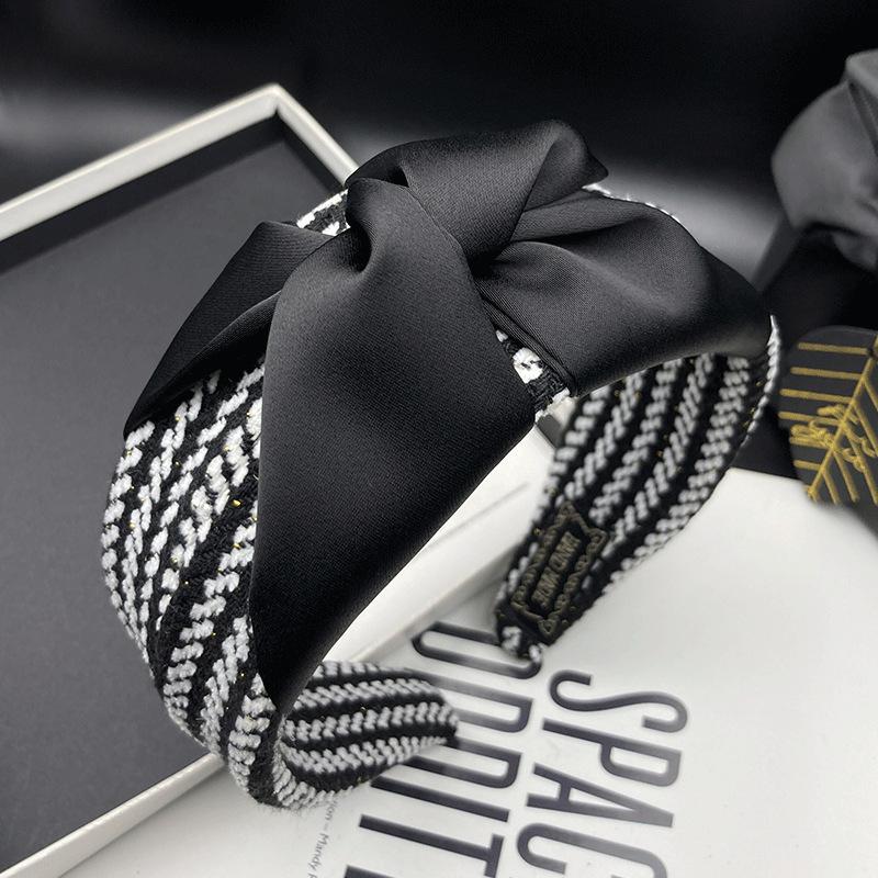 

1 шт. Новая женская заколка для волос, Изысканно завязанная широкополая повязка на голову с высококлассным видом, Идеально подходит для мытья волос.