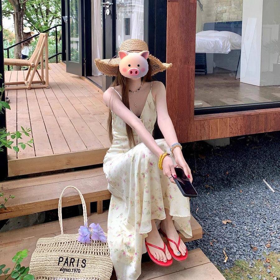 French summer vacation wind floral tea break dress women's new waist pinch thin v-neck design suspender dress