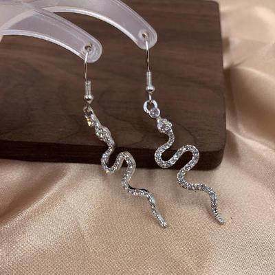 Minimalist Style Silvery Color Snakelike Earrings with A Sense of Design Shining Ear Jewelry for Women Daily Glam