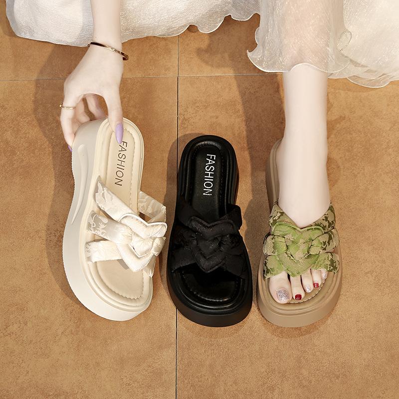 With skirt platform slippers women's summer wear 2025 new muffin cool slippers soft-soled beach shoes